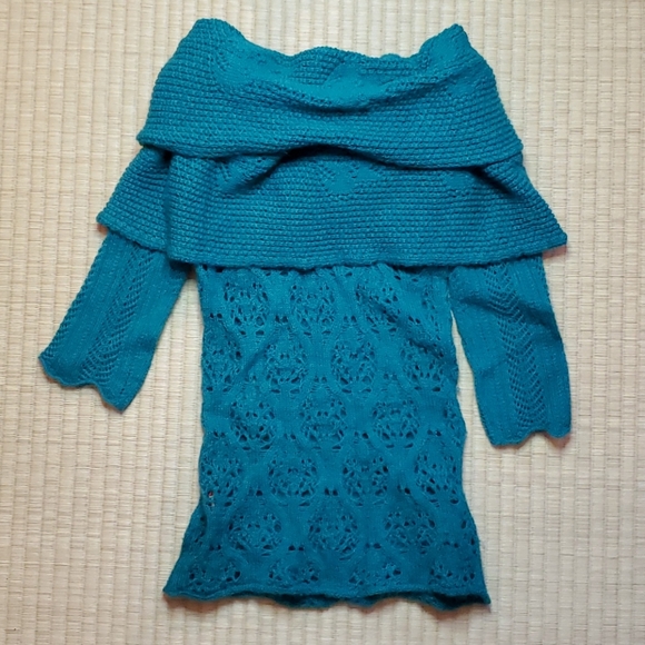 Catherine Malandrino Crochet Off-Shoulder Sweater - Picture 5 of 6